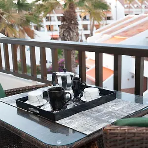 https://santiago-1.tenerifehoteles.net